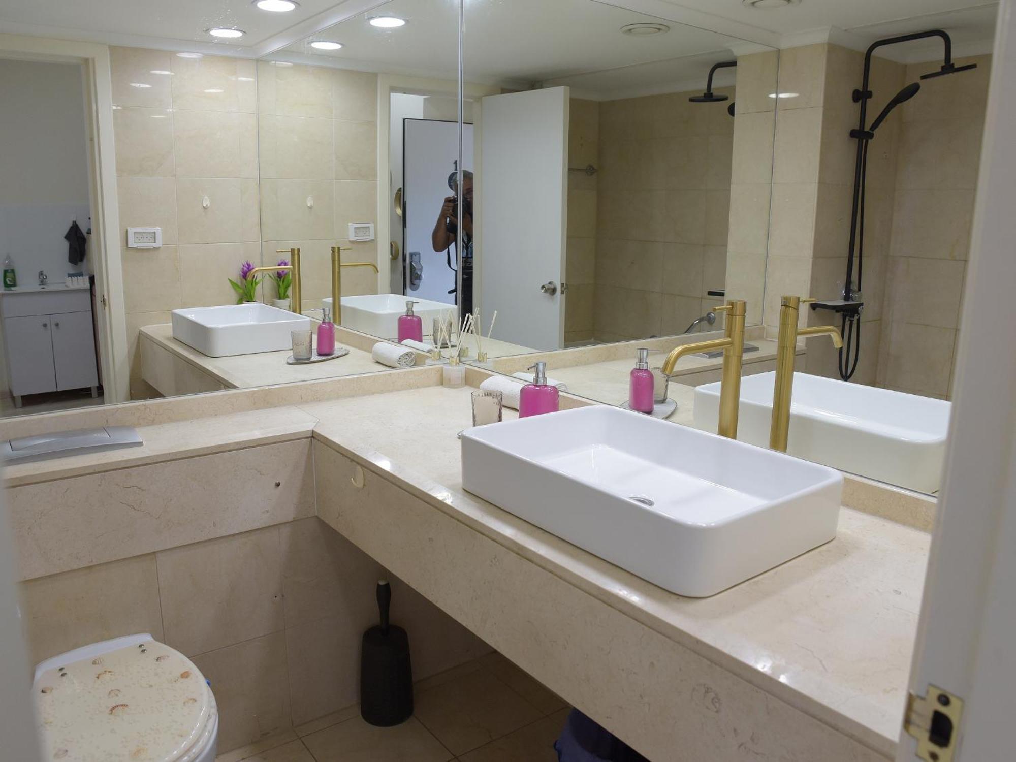 Haifa Almog Tower- "Blue Reef" Suite On The Sea Exterior foto